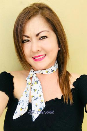 185159 - Laura Age: 43 - Costa Rica