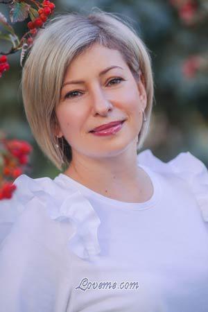 197713 - Alina Age: 53 - Ukraine