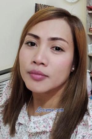 203402 - Nilawan Age: 43 - Thailand
