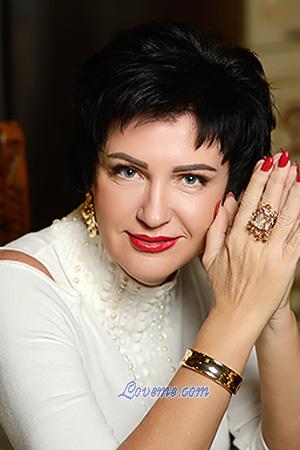205572 - Elena Age: 56 - Russia