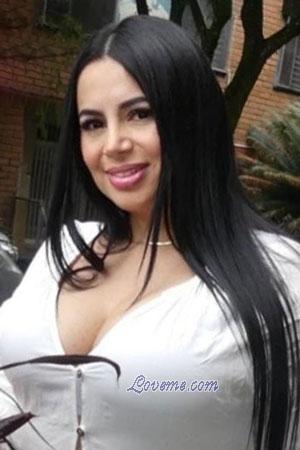 213151 - Diana Age: 41 - Colombia