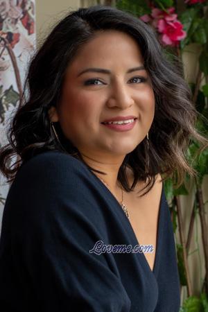 215566 - Josseline Age: 36 - Peru
