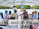 cartagena-women-boat-1104-12